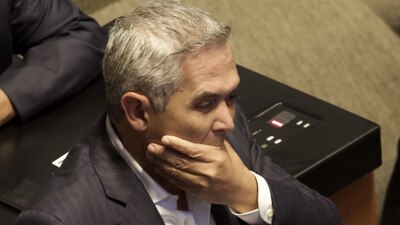 Miguel Ángel Mancera actualmente desempeña el cargo de Senador