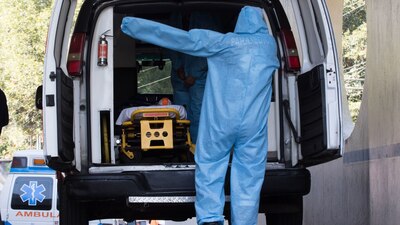 Se acuerdo con López Gatell el hombre es atendido en la CDMX