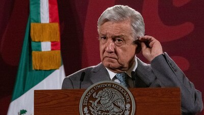 Pegasus ofrece al operador el acceso total al aparato, incluyendo su memoria, su micrófono y GPS