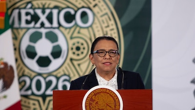 CIUDAD DE MÉXICO, 11JUNIO2026.- Claudia Sheinbaum Pardo, presidenta de México
Rosa Icela Rodríguez Velázquez, secretaria de Gobernación
Mario Martín Delgado Carrillo, secretario de Educación Pública
Josefina Rodríguez Zamora, secretaria de Turismo
durante conferencia matutina en Palacio Nacional.
FOTO: ANDREA MURCIA /CUARTOSCURO.COM