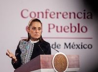 Sheinbaum evita responder sobre agresiones a estudiantes durante marcha del 2 de octubre en CDMX