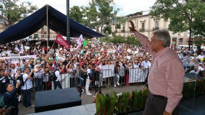 Camino a 2018, López Obrador busca aliados de otros partidos