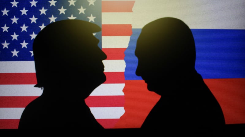 Trump despliega submarinos nucleares frente a Rusia porque se sintió amenazado