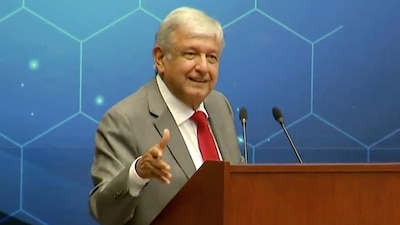 AMLO acudió a un evento en el Palacio de Minería