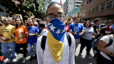 Durante las últimas semanas, miles de personas han marchado para pedir la salida de Maduro