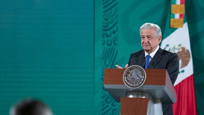 AMLO busca más presupuesto para fortalecer a la industria eléctrica