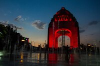 Fiscalía de la CDMX investiga muerte de trabajador en Monumento a la Revolución