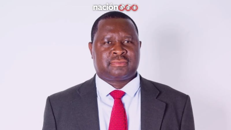 Adolf Hitler triunfa por quinta vez consecutiva en las elecciones de Namibia