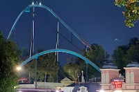 Hombre muere en incidente en montaña rusa de Six Flags Georgia