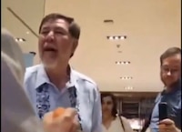 VIDEO: Noroña estalla contra comensal que lo llamó ‘narco’ en el restaurante El Cardenal
