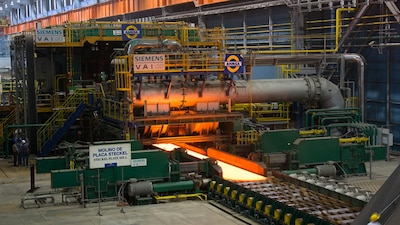 Con la venta de los bienes de la empresa, 17 mil empleados deberán recibir su liquidación