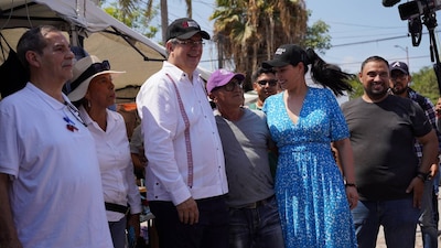 El aspirante a candidato de Morena, dijo que ya se registró para comenzar a recibir los recursos que ofreció su partido