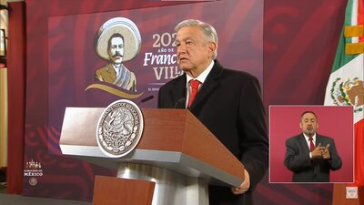 Dijo que la ministra no se levantó  porque estaba cansada
