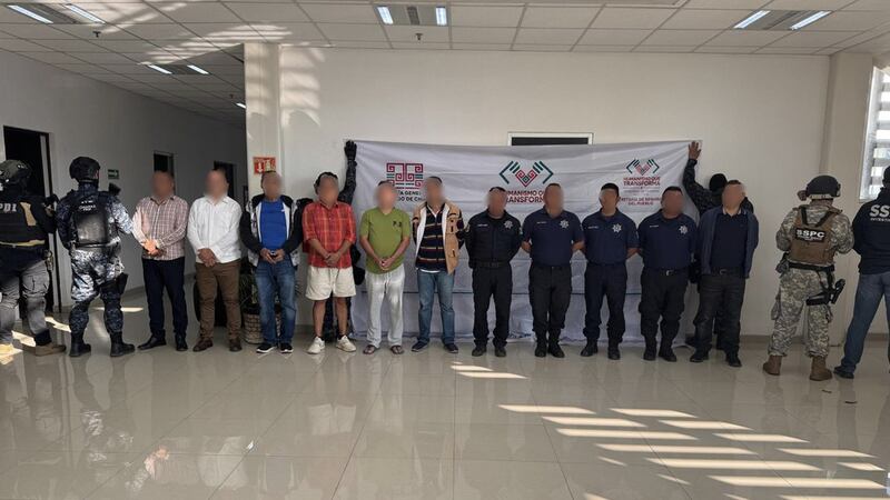 Detienen a 11 policías vinculados con el delito de desaparición forzada en Chiapas