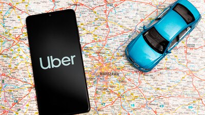 De acuerdo con Isidro Pastor Román, estas empresas digitales operan de forma irregular en el AICM