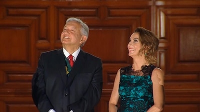 Beatriz Gutiérrez Müller destacó en estas fiestas patrias por su look sencillo, pero elegante