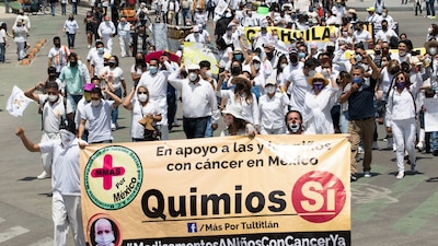 Decenas de personas se movilizaron el pasado sábado en demanda de medicamentos