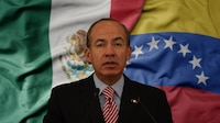 Calderón alerta en España que México atraviesa una situación similar a la de Venezuela
