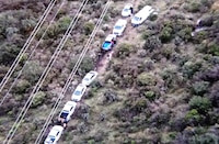 Localizan cinco cuerpos en fosa clandestina de Hidalgo, cerca del Edomex