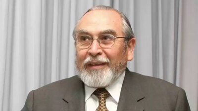 Bernardo Bátiz tiene 83 años de edad y fue procurador general de Justicia de la Ciudad de México