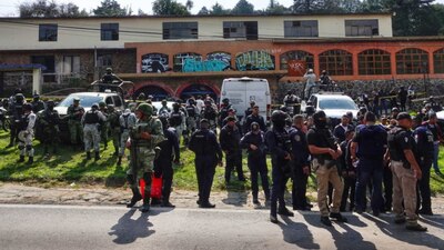 En el enfrentamiento 4 policías resultaron heridos