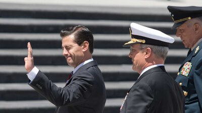 Periodistas, académicos, youtubers y actores recibieron positivamente el mensaje