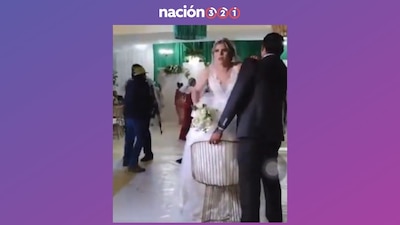 Los padres de la novia también resultaron lesionados y fueron trasladados a hospitales cercanos para su atención médica