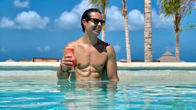 El diputado federal tuiteó una fotografía con un mensaje que habla sobre la felicidad y no le fue nada bien en redes