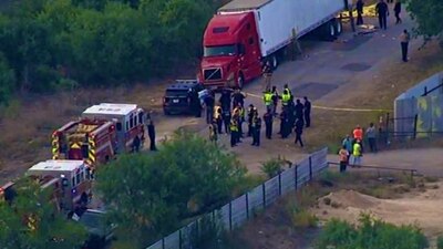 El conductor del tráiler que transportaba a los migrantes se hizo pasar como sobreviviente