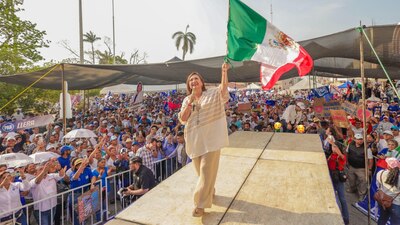 Asimismo, exhortó a los hombres a registrarse para ser funcionarios de casilla y cuidar el voto