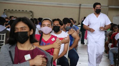 La población vacunada que se contagie tiene más posibilidades de sufrir síntomas leves