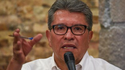 El aspirante indicó que, a diferencia de sus compañeros, él sólo cuenta con un espectacular en Hidalgo