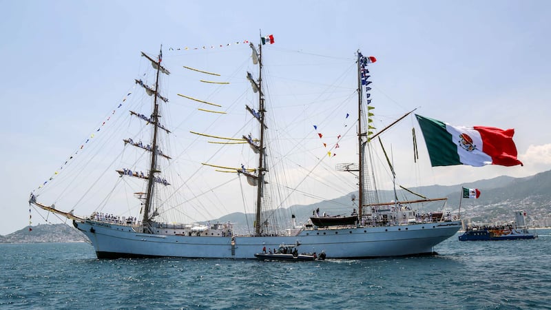 El Buque Escuela Cuauhtémoc vuelve a navegar; regresa a la mar tras accidente en Nueva York de 2025