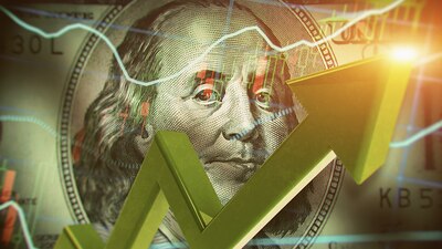 El peso mexicano cayó este lunes