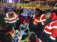 Colapso de gradas deja 10 personas lesionadas y 2 con fracturas durante jaripeo en Xochimilco