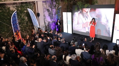 Alcaldía Cuauhtémoc lanza chatbot con IA; en redes cuestionan voz similar a la de Alessandra Rojo