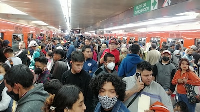 En redes sociales, usuarios compartieron su experiencia por esta suspensión de operaciones