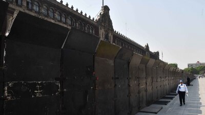 Los policías realizaron un despliegue ante la manifestación