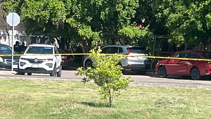 Asesinan a balazos a pasajero de taxi de aplicación frente a primaria en Culiacán