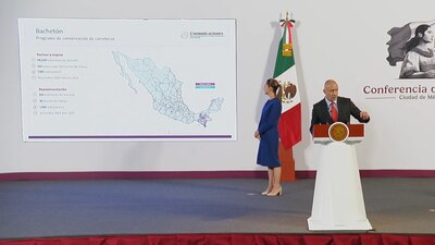 El secretario de Comunicaciones y Transportes informó que ya se trabaja en bachear las carreteras del país