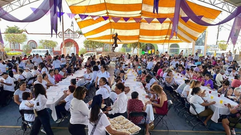 Chilaquiles intoxican a 60 en festejo por el Día de la Mujer, organizado por un municipio de Morelos