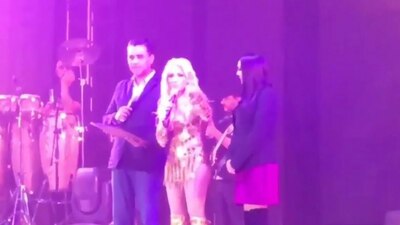 La cantante dio un concierto en Salamanca y así calló los abucheos