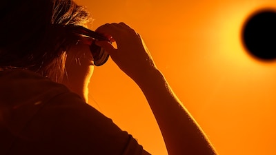 El Presidente pidió a los medios informar sobre los riesgos de ver el eclipse sin protección