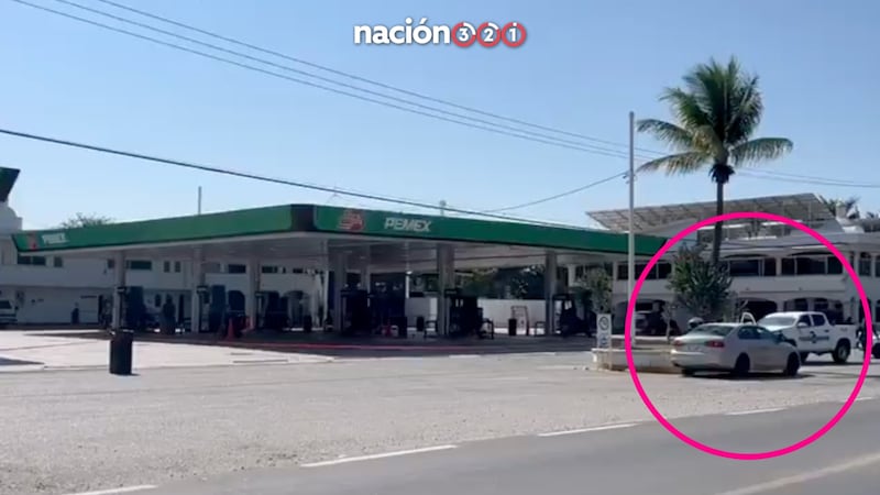 Pánico se desata en Zihuatanejo: hombres colocan un explosivo en una gasolinera