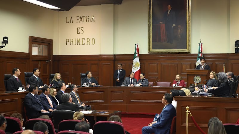 ¿Qué pasó? Suprema Corte aprueba, “por error” proyecto sobre pago de pensiones de CFE