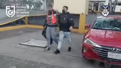 Las autoridades buscan cuatro sentencias más en su contra