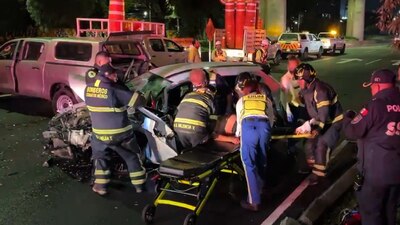 Las imágenes fueron impactantes, pues el vehículo quedó destrozado