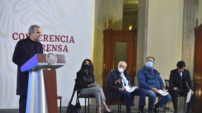 AMLO presentó al grupo de personas que se encargaron de realizar la Guía Ética para la Transformación de México