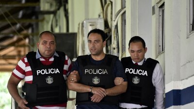 El exgobernador de Quintana Roo pasó de probar las mieles del poder a limpiar los baños de una prisión