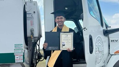 El joven originario de Matamoros, estudiaba por las mañanas y trabajaba por las tardes